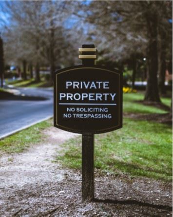 private property, no trespassing sign